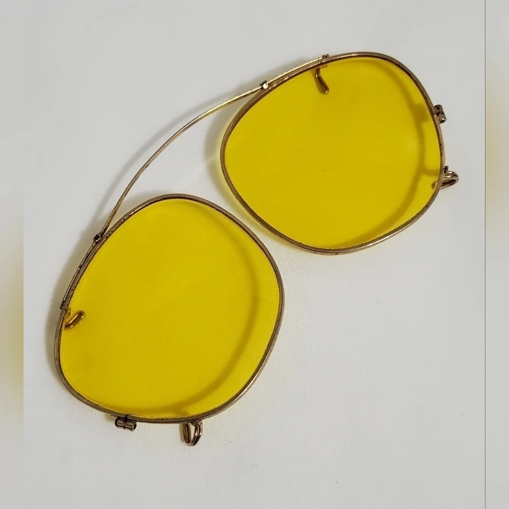 Vintage 1970's Bausch & Lomb Ray Ban Yellow Lenses Clip On Sunglasses